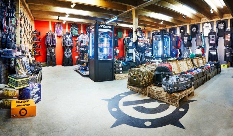 Shop 01 1024x1024 768x449